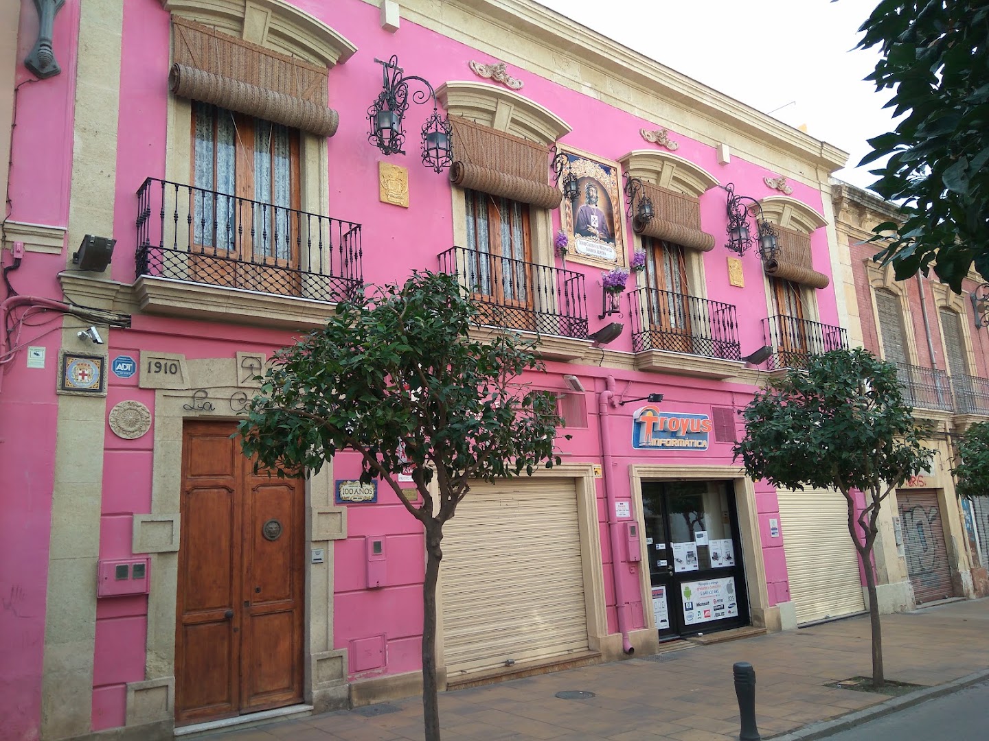 Troyus Informática - Servicio de reparación de ordenadores en Almería