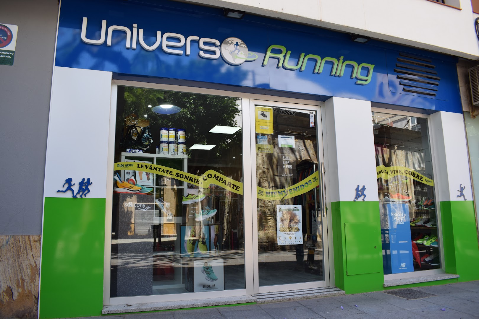 Universo Running - Tienda de deportes en Almería