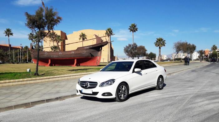 VTC Almeria Mercedes - Servicio de transporte en Almería