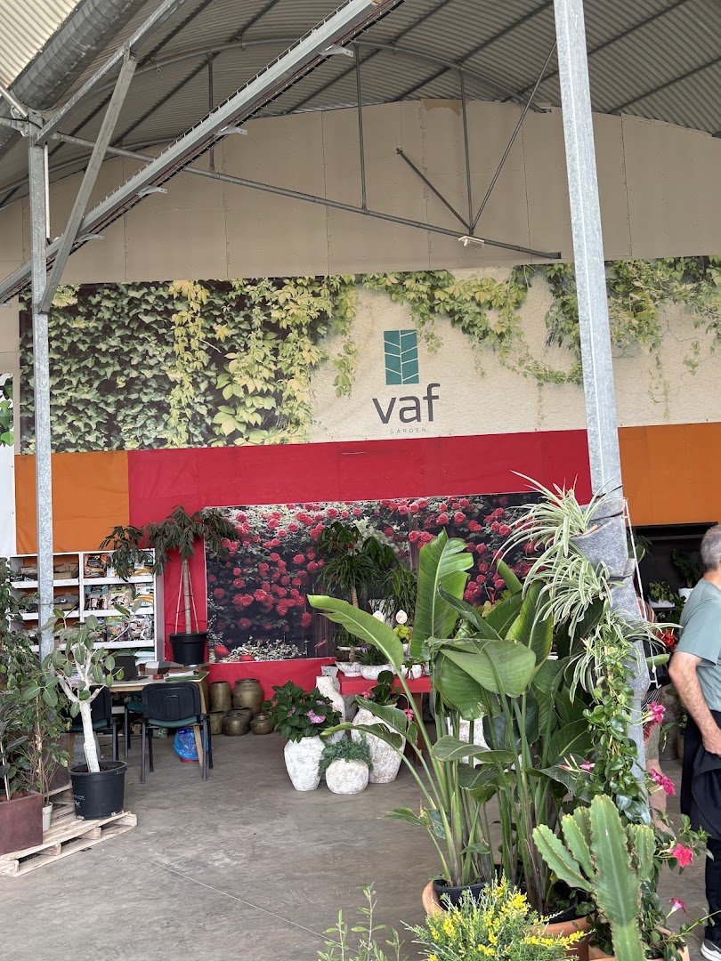 Vaf Garden - Comercio en La Cañada