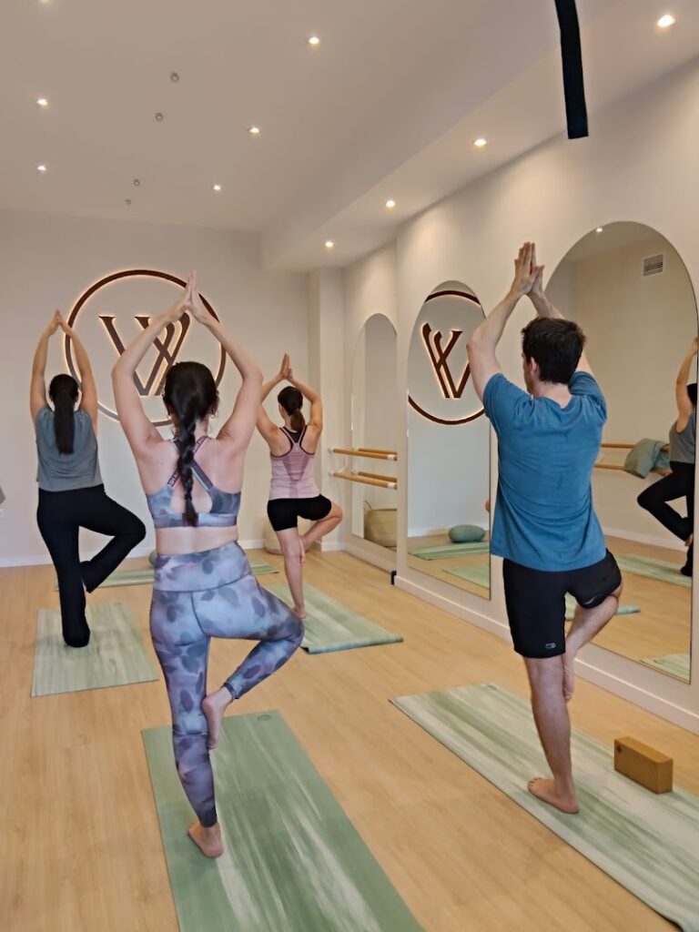 Vida y Yoga - Centro de pilates en Almería