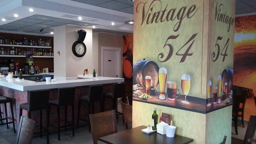 Vintage54 - Bar de tapas en Almería