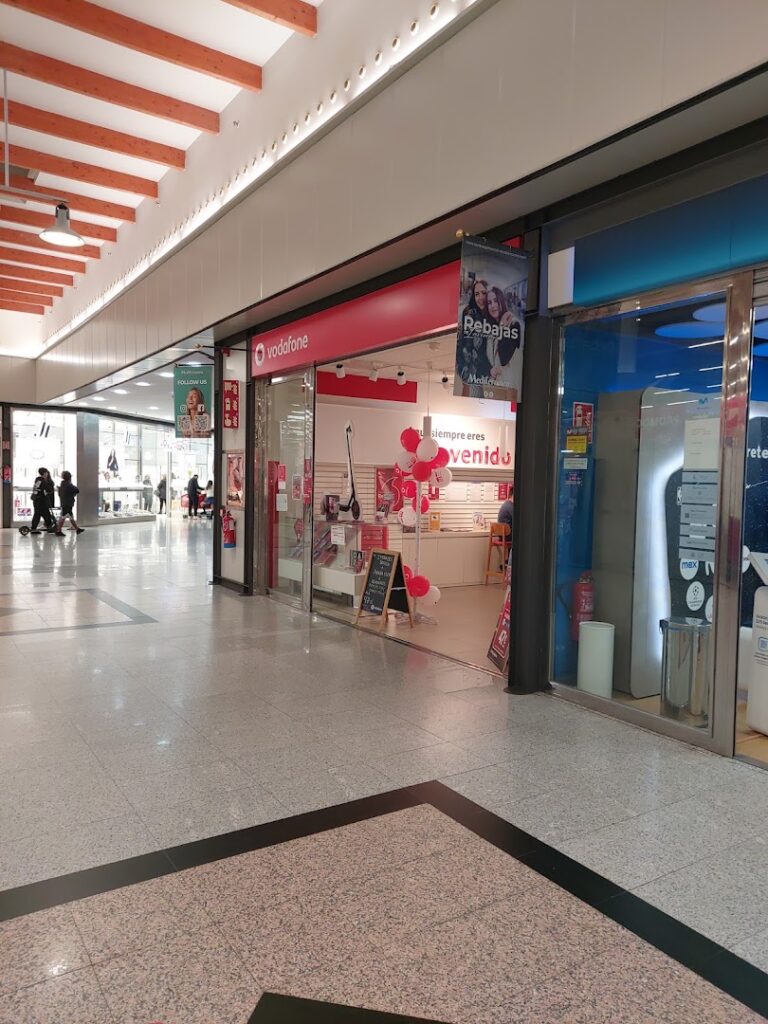 Vodafone Alcampo Almeria - Tienda de móviles en Almería