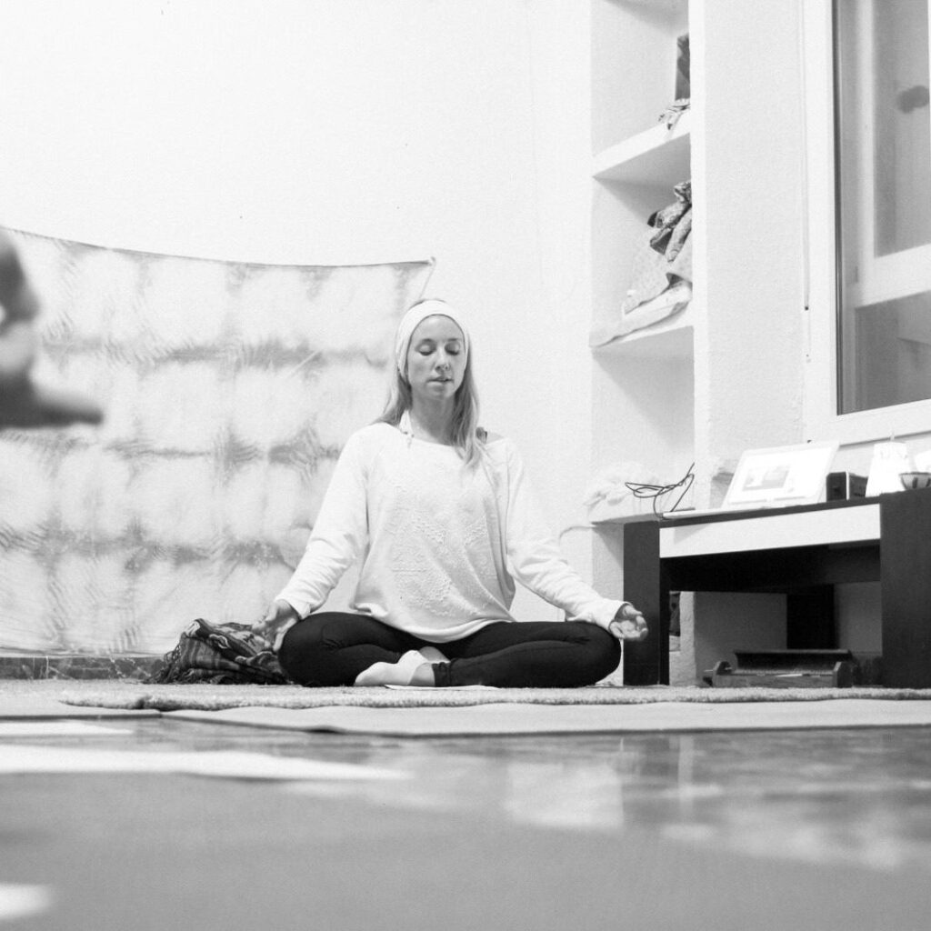 Yoga Almería Community - Centro de yoga en Almería