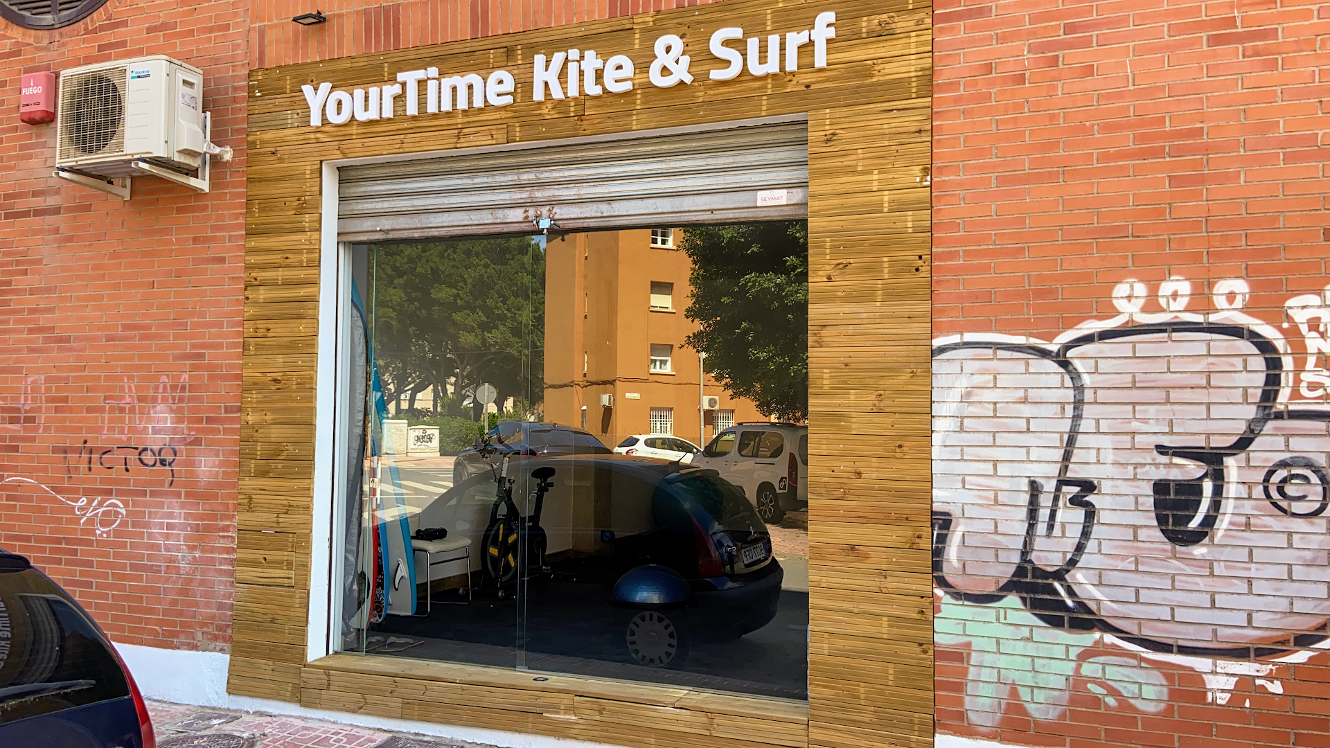 YourTime kite & Surf - Escuela deportiva en Almería
