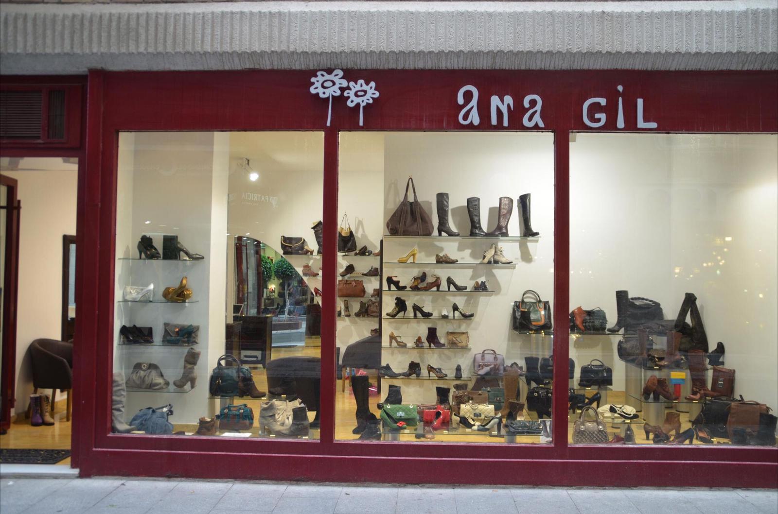 ZAPATERIA ANA GIL - Zapatería en Almería