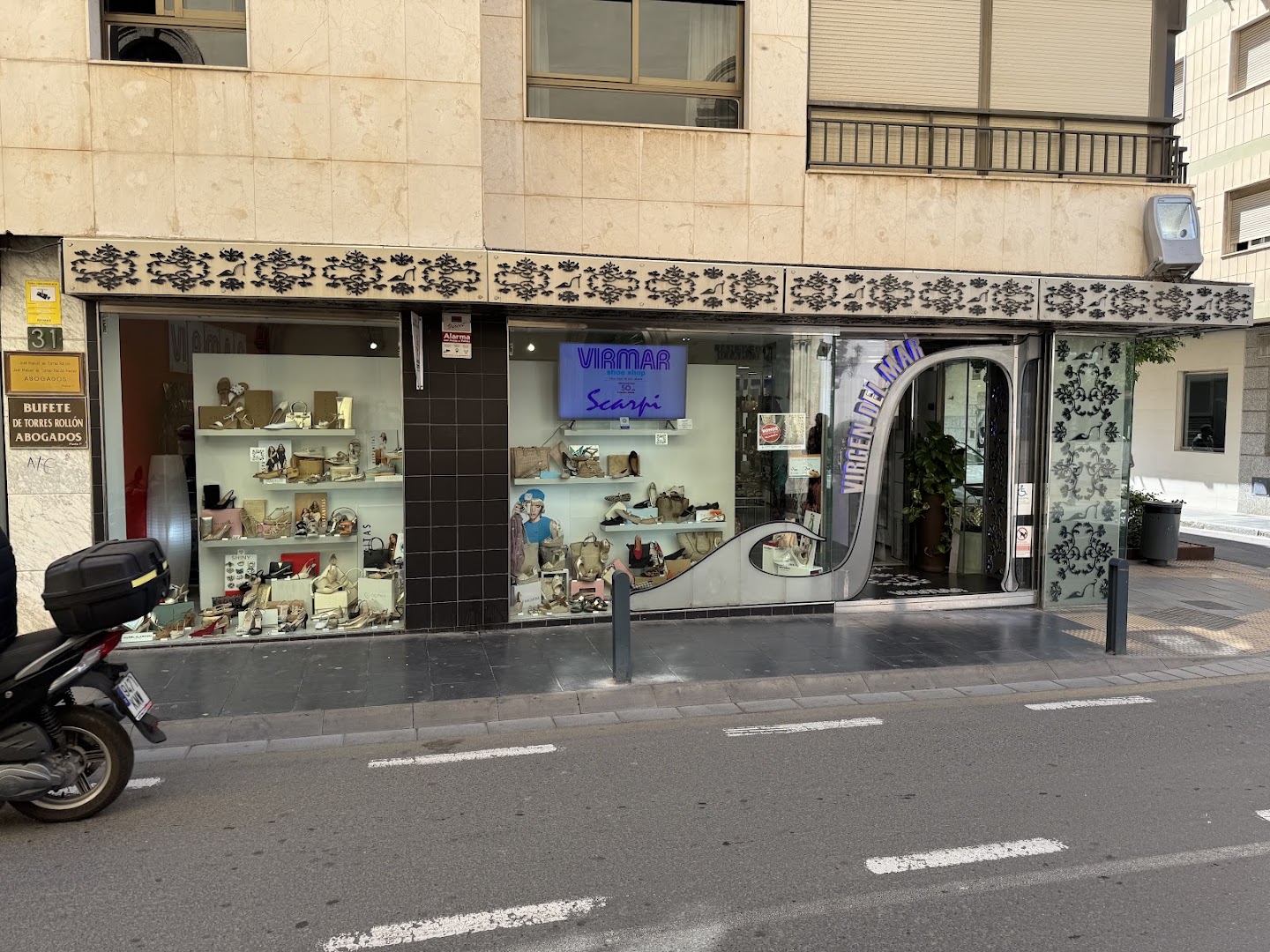 Zapatería Virgen del Mar - Scarpi - Zapatería en Almería