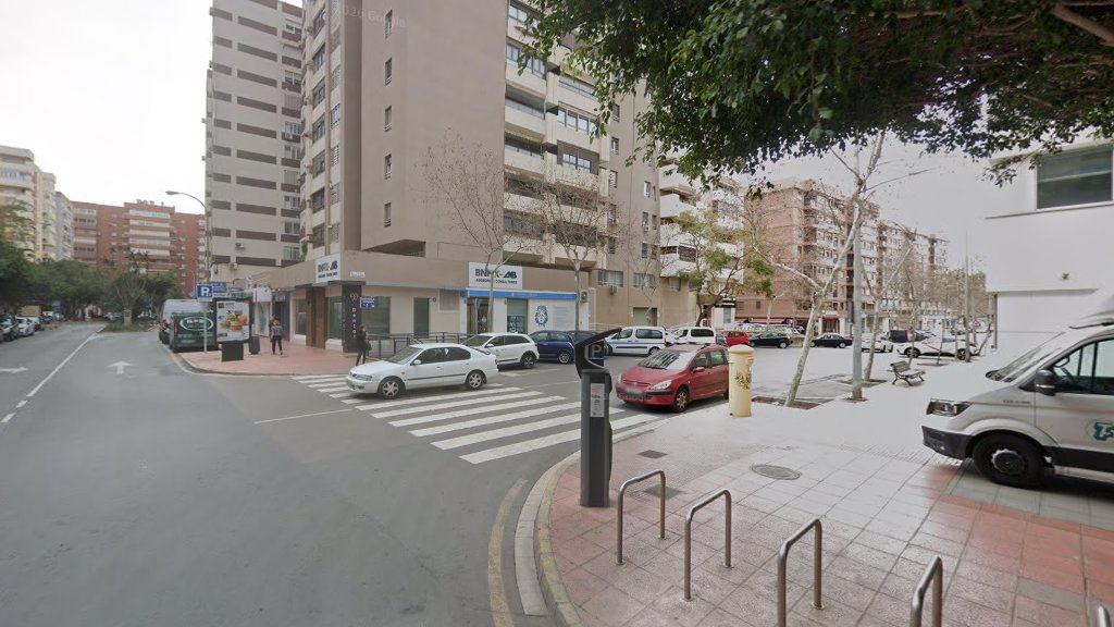 Zona de aparcamiento para bicicletas - Aparcamiento para bicicletas en Almería