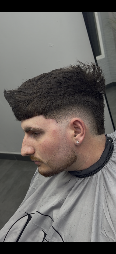 kiki barber - Barbería en Almería