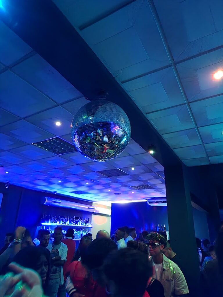 studio110 - Discoteca en Almería