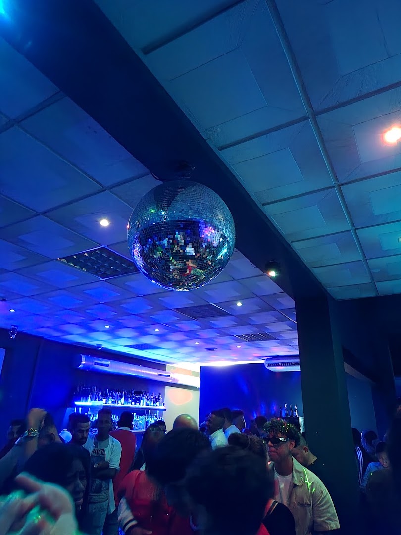 studio110 - Discoteca en Almería